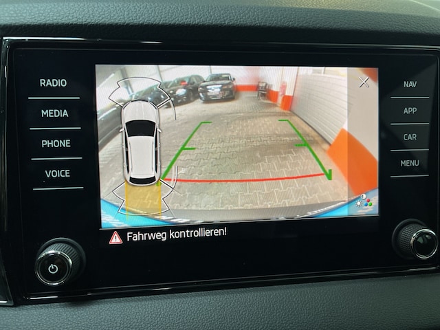 Skoda Karoq 1.5 TSI Ambition Clever