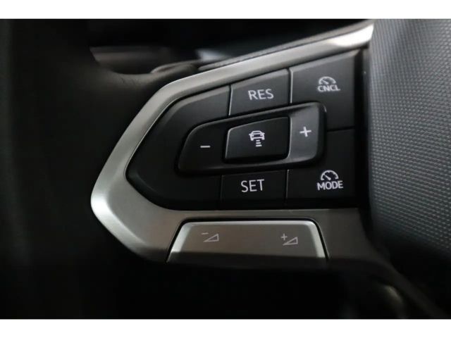 Volkswagen Golf 1.5 eTSI Golf VIII