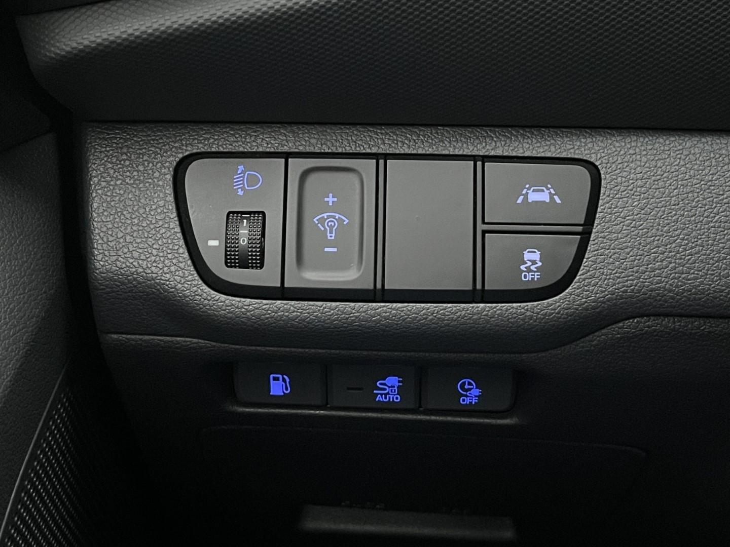 Hyundai Ioniq Hybrid Plug-in Style