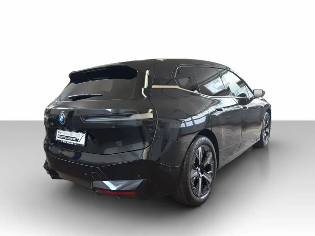 BMW iX xDrive50