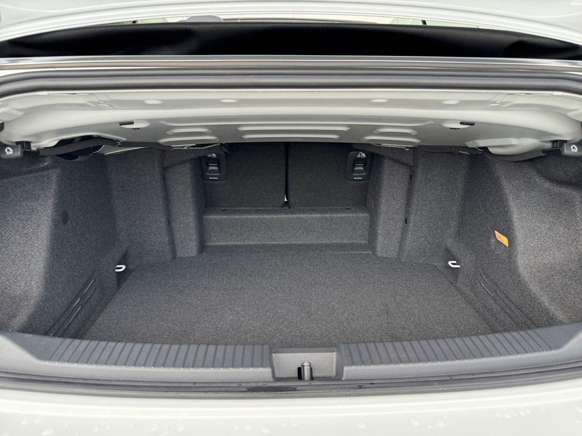 Volkswagen T-Roc 1.5 TSI Cabriolet DSG R-Line