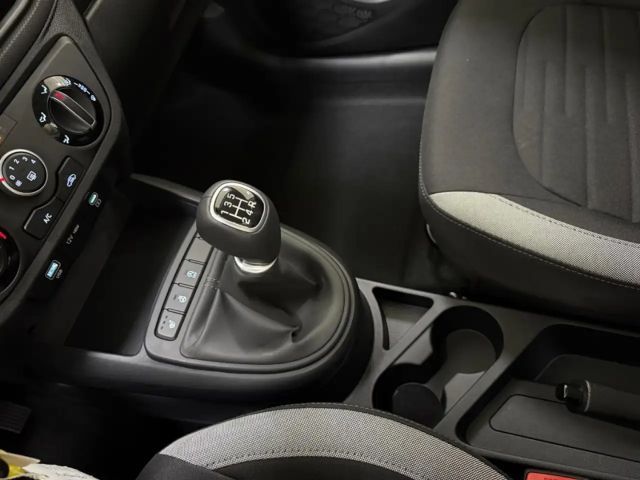 Hyundai i10 1,0 SITZHEIZ.+LENKRADHEIZ.+ RÜCKFAHRKAMERA+NAVIGAT