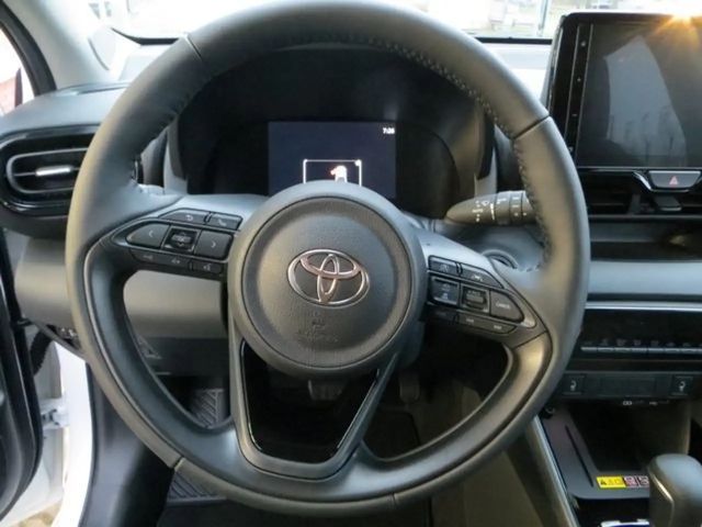 Toyota Yaris Hatchback Hybride Team D