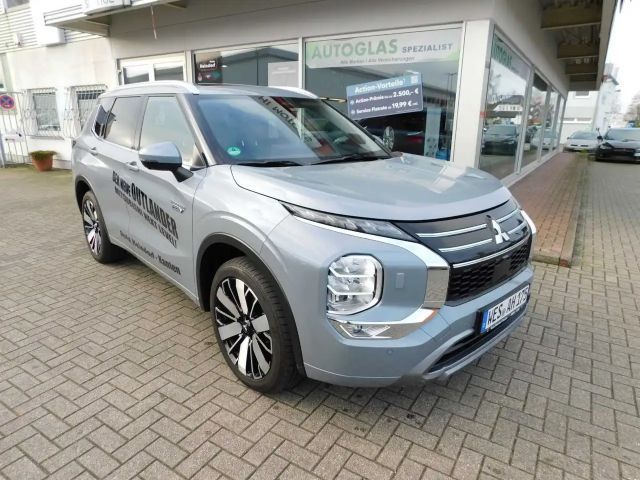Mitsubishi Outlander PHEV