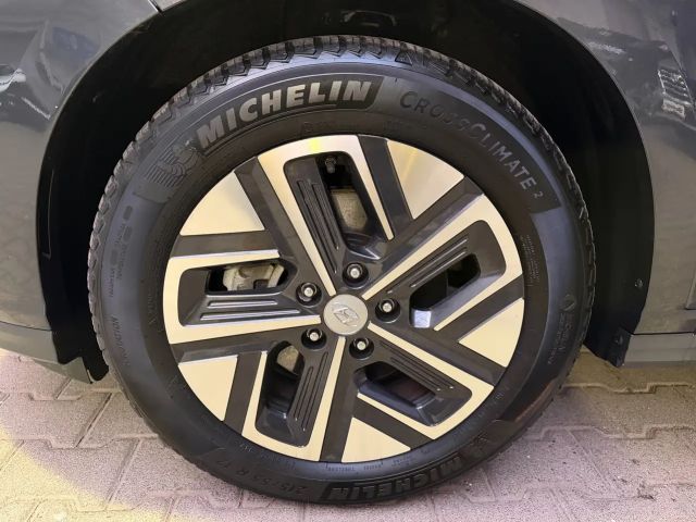 Hyundai Kona 2WD Electric Select