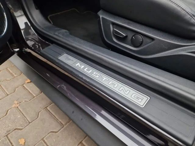 Ford Mustang Convertible GT 5.0 V8