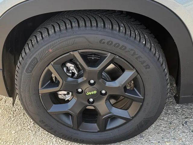 Jeep Avenger 1.2 T3 e-Hybrid 4xe Upland e-DCT6