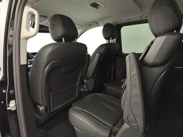 Mercedes-Benz V 220 4MATIC V 220 d