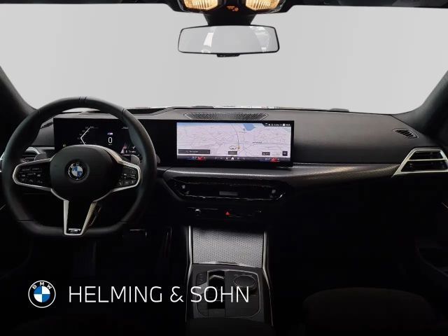 BMW 320 320i M-Sport Sedan xDrive