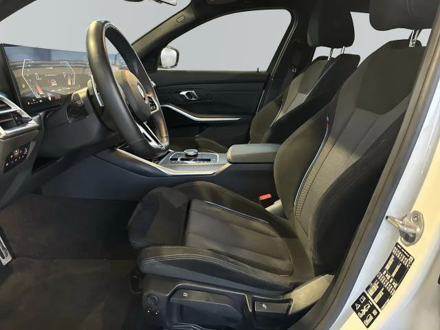 BMW 320 320d M-Sport Sedan xDrive