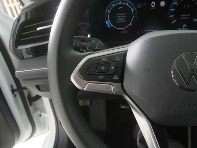 Volkswagen Passat 1.5 eTSI Business DSG