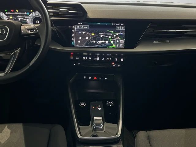 Audi A3 30 TFSI S-Tronic Sedan