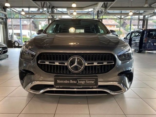 Mercedes-Benz GLA 180 Progressive