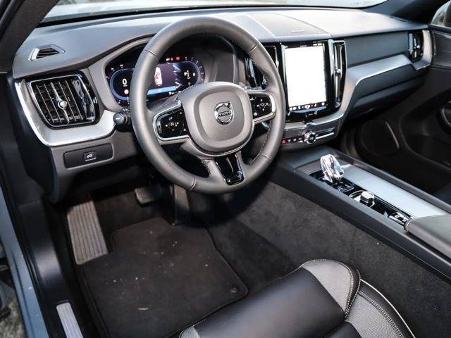 Volvo XC60 AWD Dark Plus