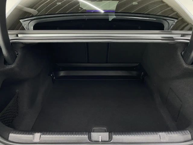 Mercedes-Benz EQE 300 Electric Art Sedan