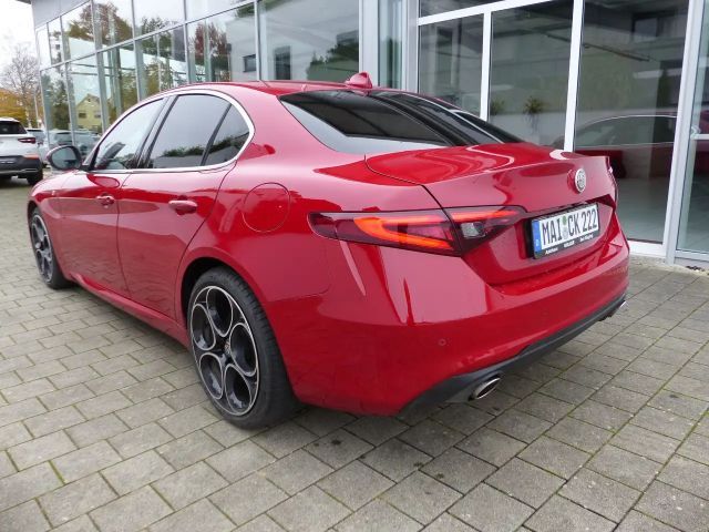 Alfa Romeo Giulia AT8 JTDm Lusso TI