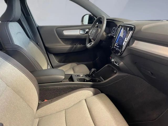 Volvo XC40 Core T5
