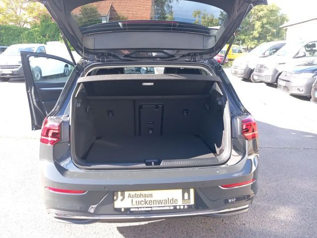 Volkswagen Golf 1.5 eTSI DSG Golf VIII