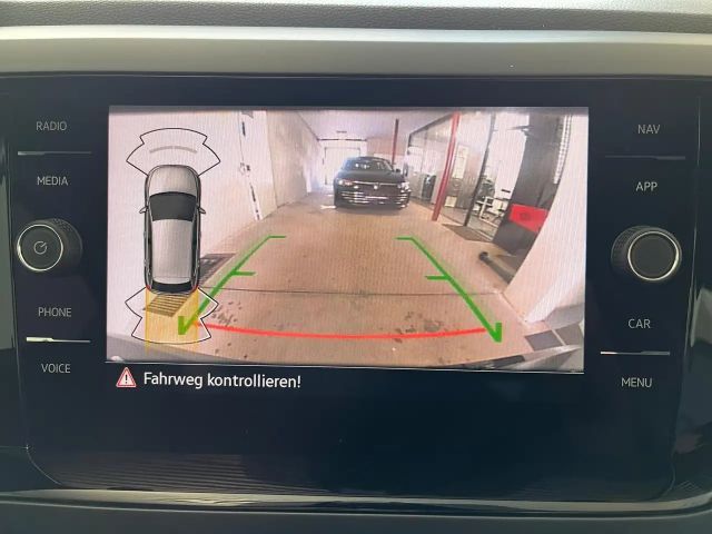 Volkswagen Polo 1.0 TSI DSG IQ.Drive R-Line