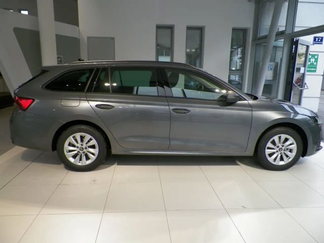 Skoda Octavia Essence TSI