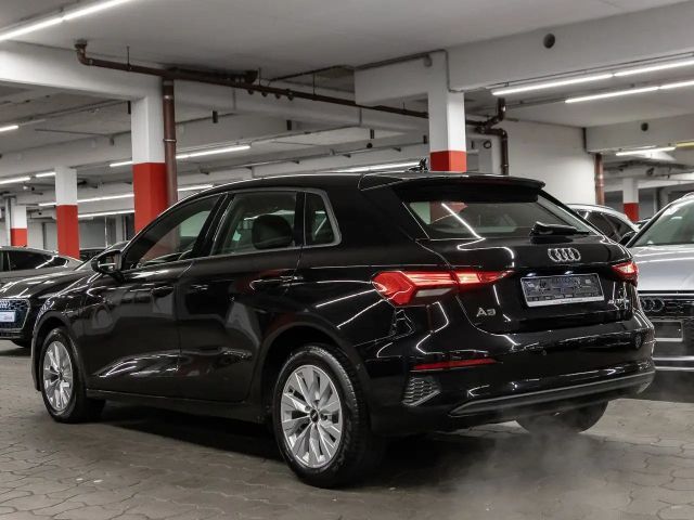 Audi A3 40 TFSI Hybride Sedan
