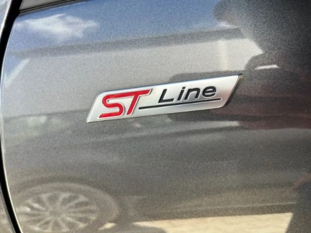 Ford Kuga Plug in Hybrid ST Line X