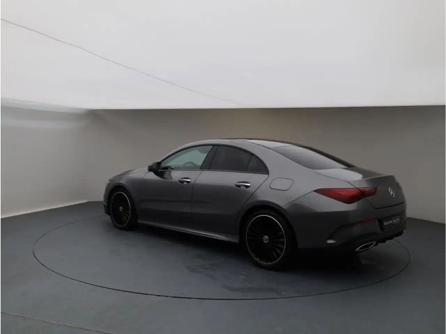 Mercedes-Benz CLA 200 AMG Line Coupé