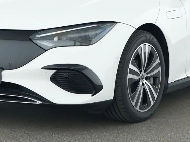 Mercedes-Benz EQE 300 Sedan