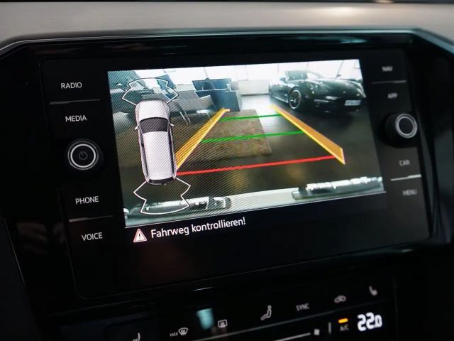 Volkswagen Passat 2.0 TDI R-Line Variant