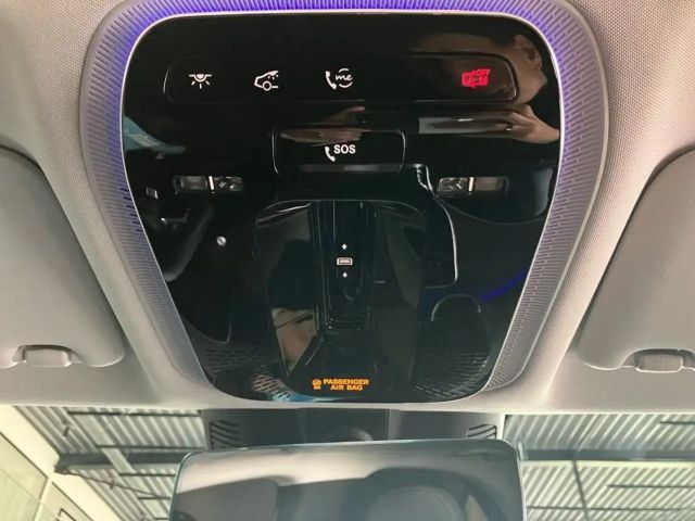 Mercedes-Benz C 200 AMG Line Sedan