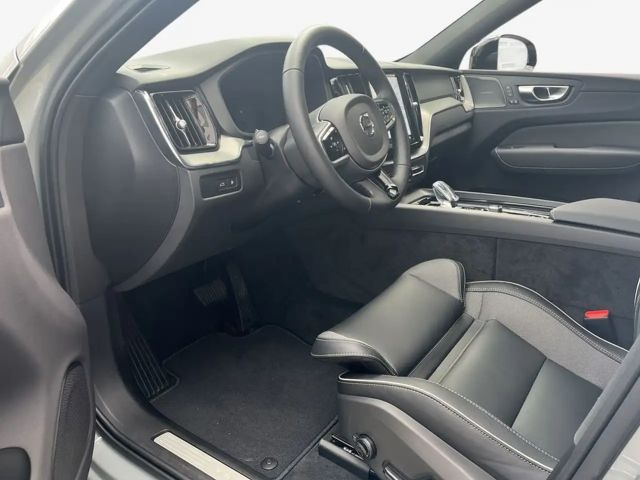 Volvo XC60 AWD Dark Plus T6