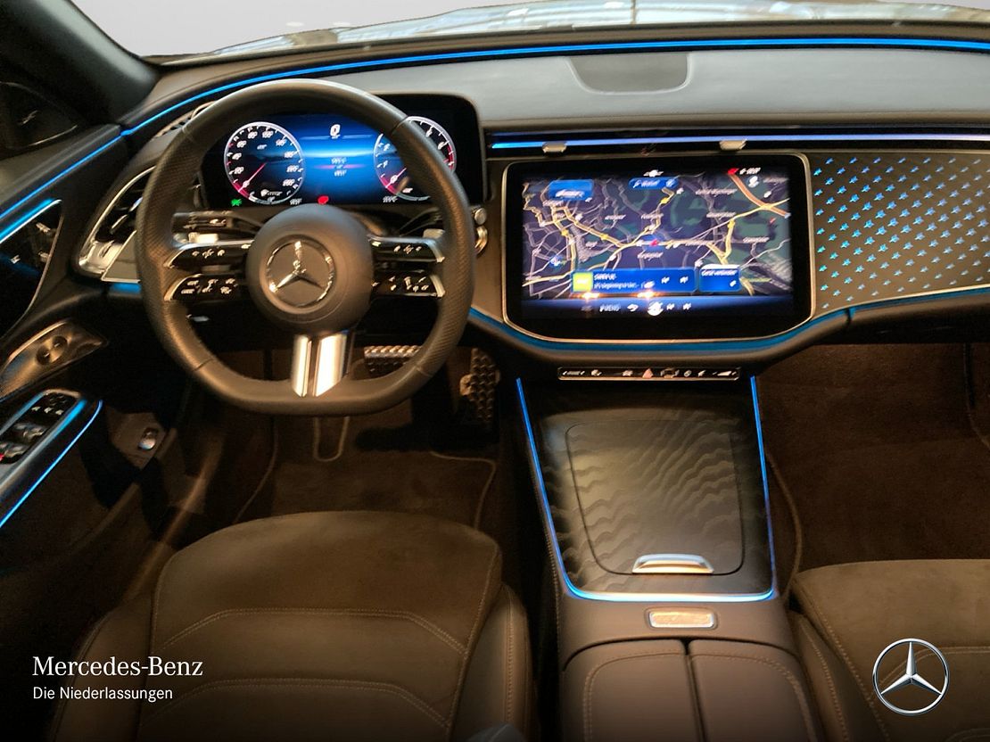 Mercedes-Benz E 200 AMG Line Sedan