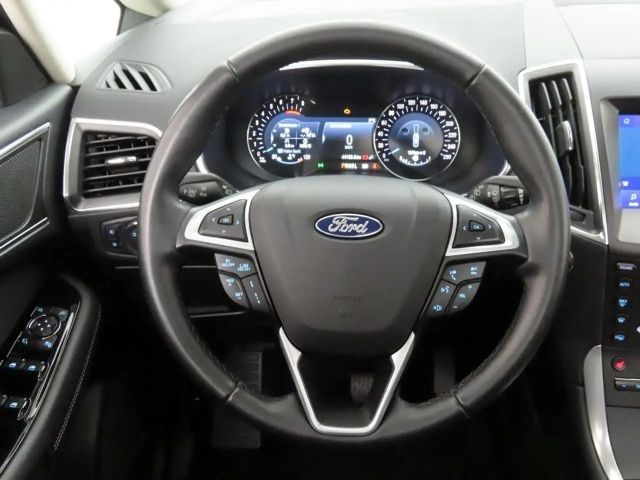 Ford S-Max Titanium