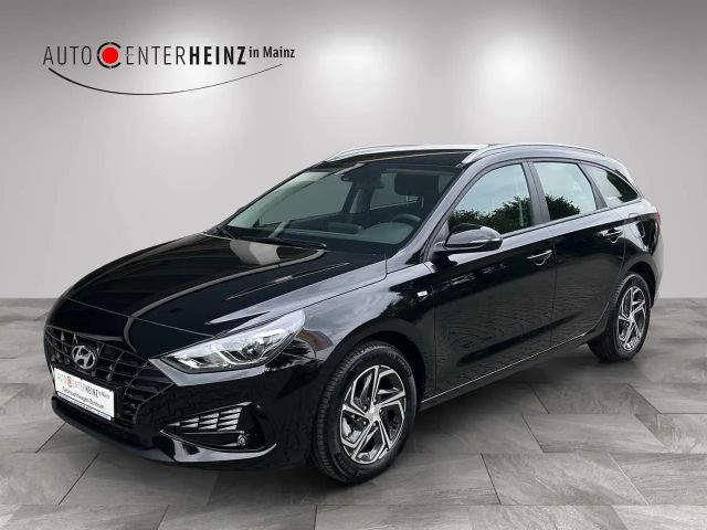 Hyundai i30 Hybrid Select