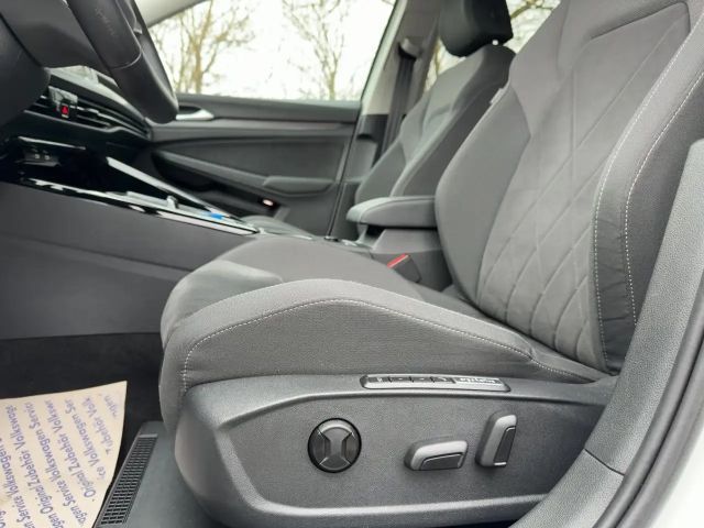 Volkswagen Golf DSG Style