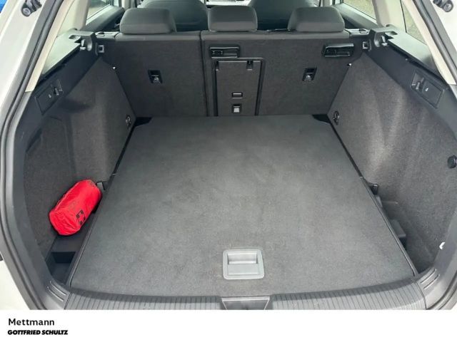 Volkswagen Golf 1.0 TSI Life e-Golf