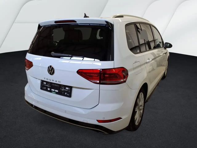 Volkswagen Touran 1.5 TSI DSG R-Line