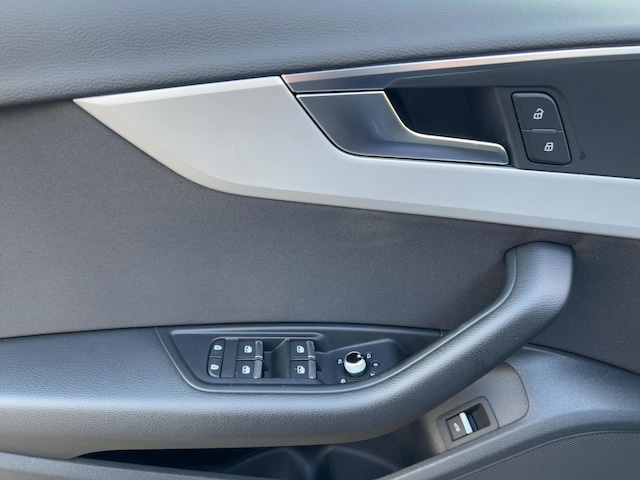 Audi A4 40 TFSI Avant S-Tronic