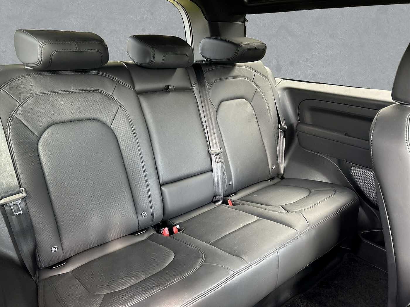 Land Rover Defender 90 SE