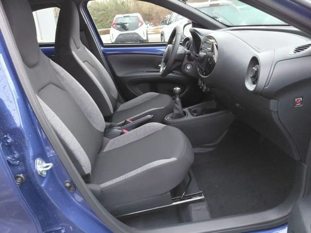 Toyota Aygo X Business Hatchback