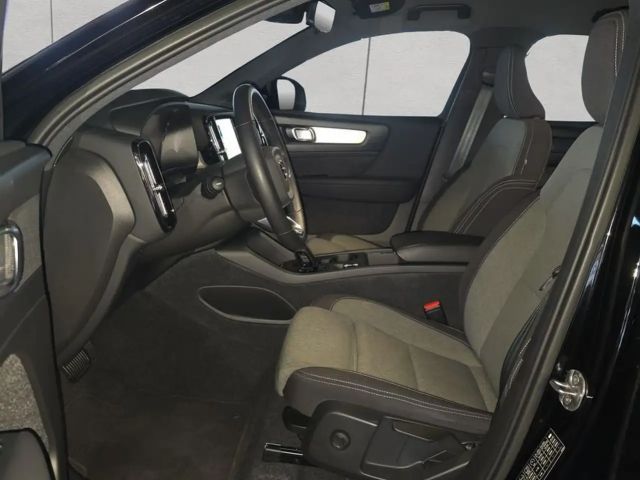 Volvo XC40 Core Recharge T4