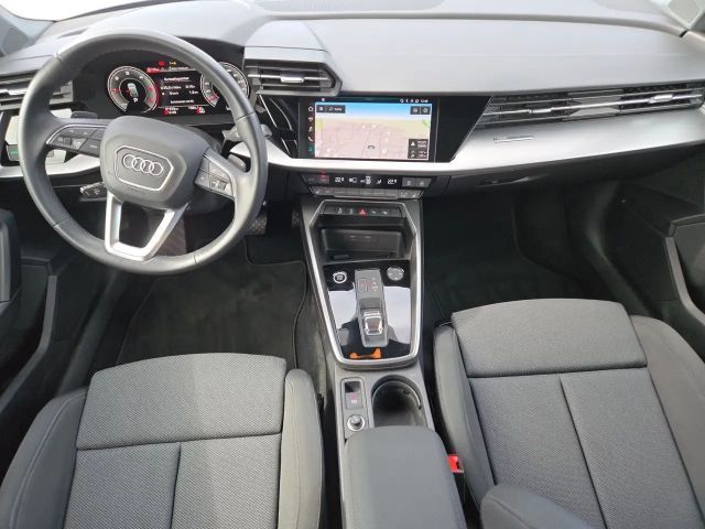 Audi A3 30 TDI S-Tronic Sedan
