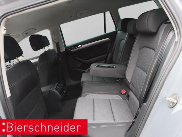 Volkswagen Passat 1.5 TSI Business DSG Variant