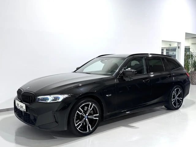 BMW 320 320e M-Sport xDrive