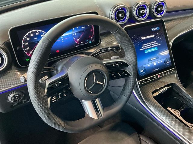 Mercedes-Benz C 220 AMG Line C 220 d Sedan