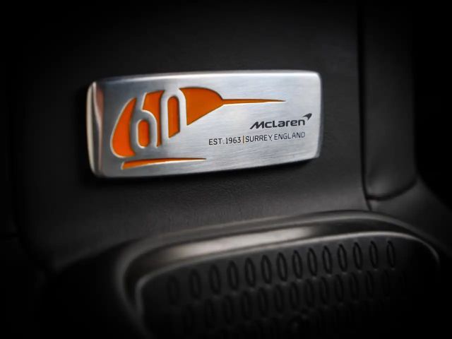 McLaren Artura Spider