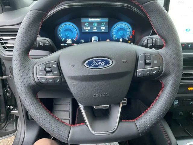 Ford Focus ST Line Wagon