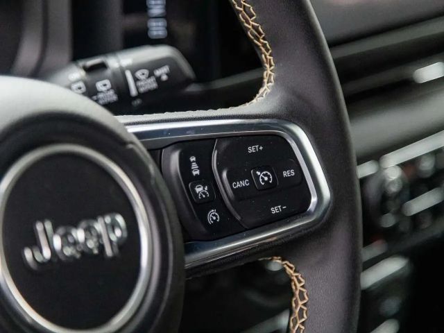 Jeep Wrangler BLACK EDITION 2.0l T-GDI Ultd. Sky-One