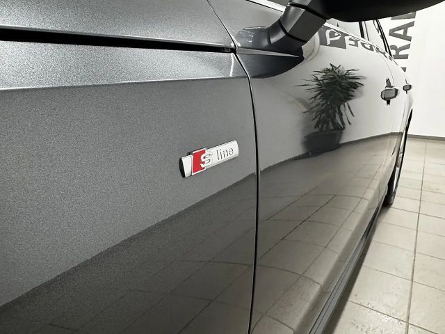Audi A4 40 TFSI Avant Quattro S-Tronic
