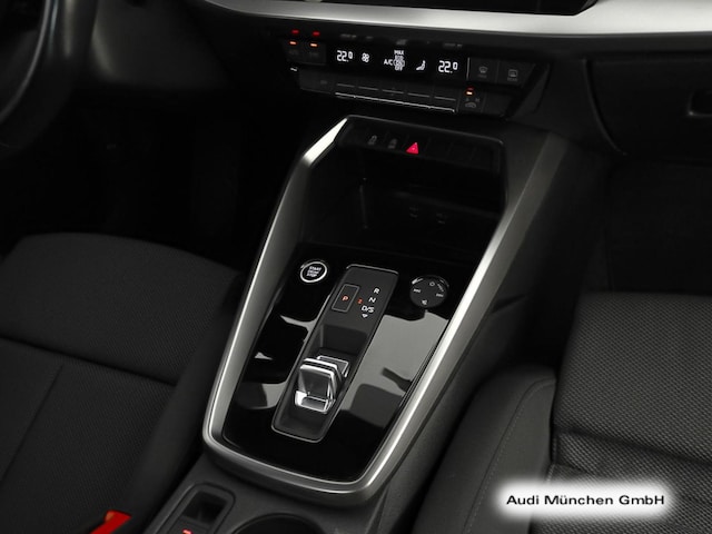 Audi A3 35 TDI S-Line S-Tronic Sedan